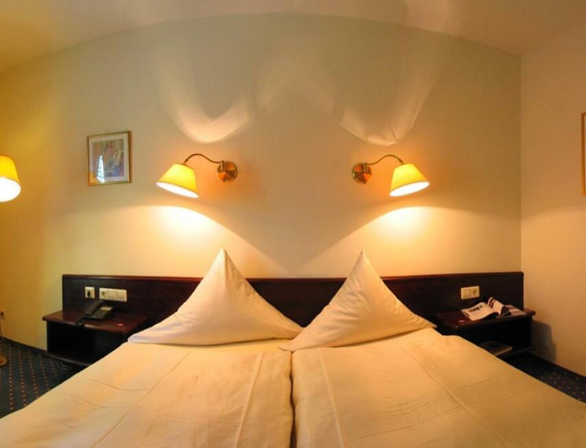 Hotel Waldhaus Hugelsheim Luaran gambar